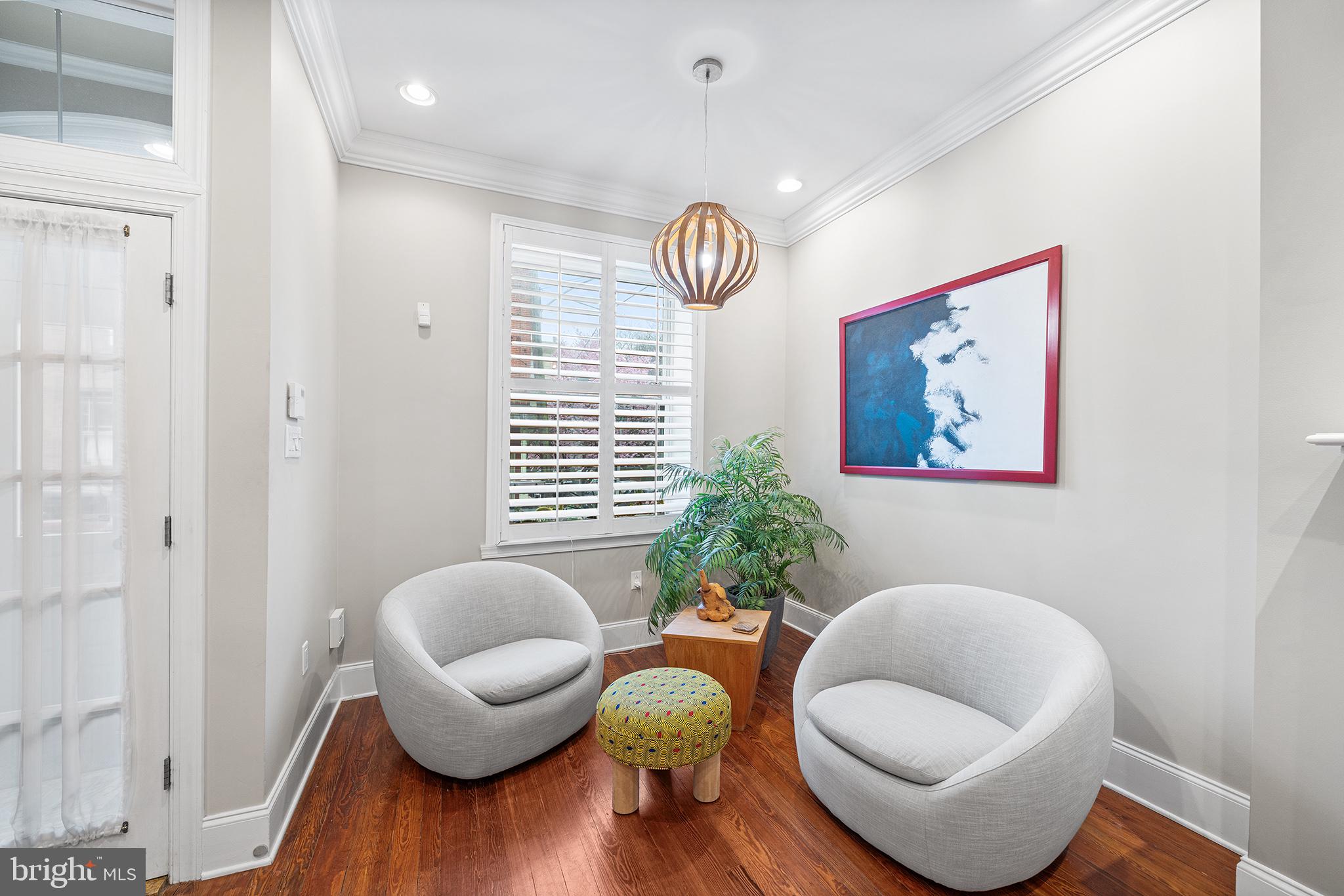 ART MUSEUM AREA - Residential