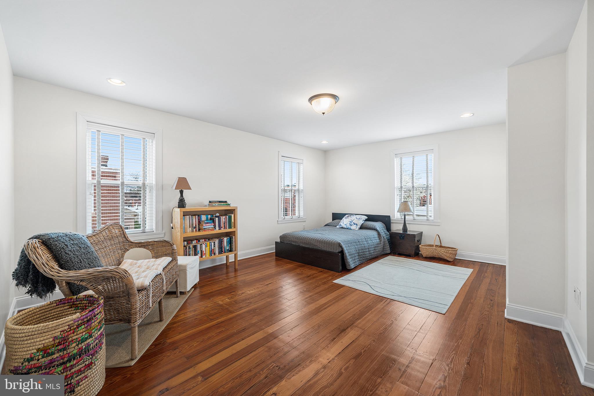 ART MUSEUM AREA - Residential