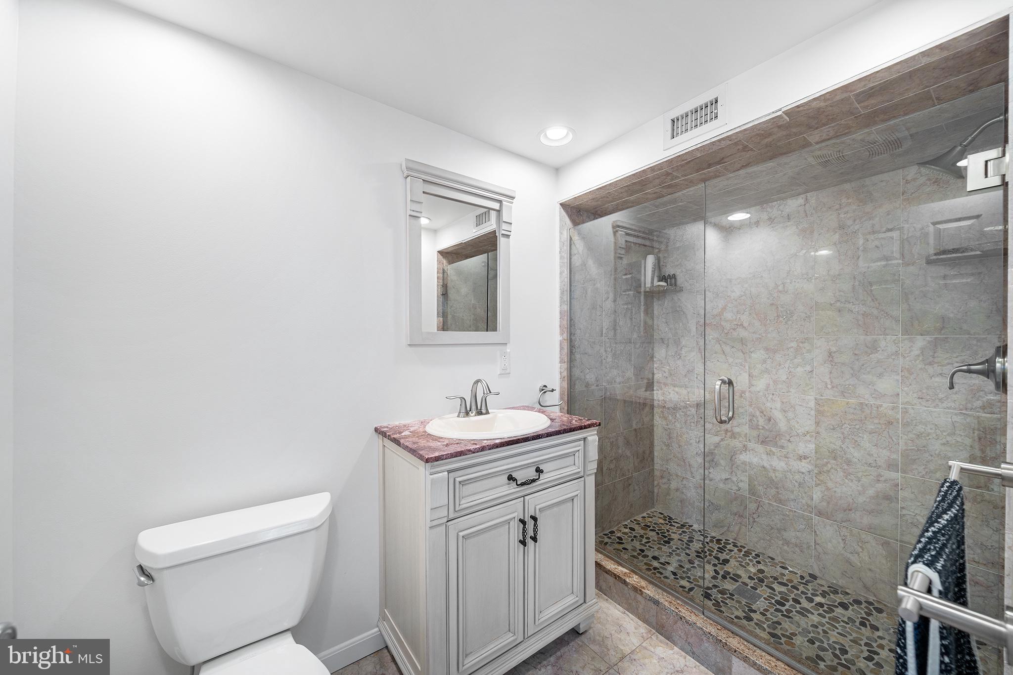 ART MUSEUM AREA - Residential