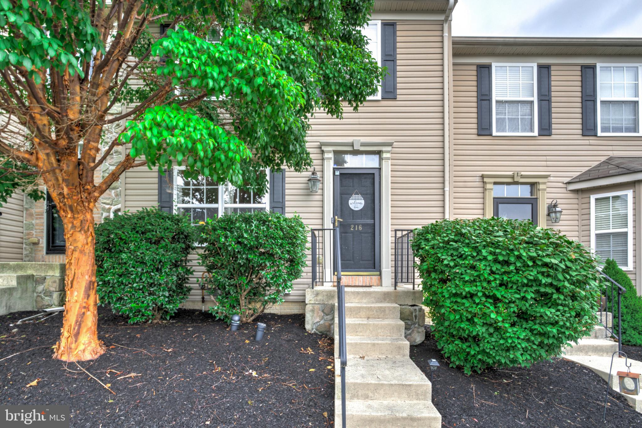216 KNOLLWOOD ROAD