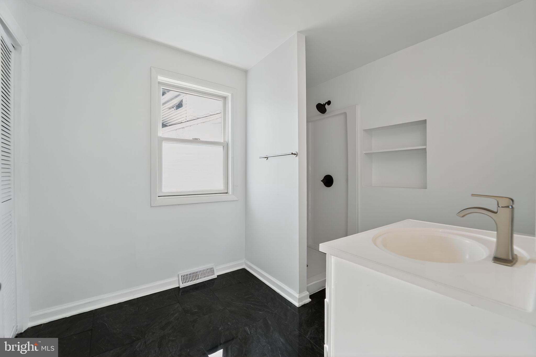 VICTORY VILLA - Residential