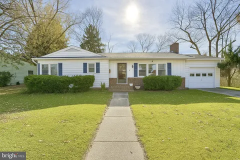 714 W Ivy Drive, Seaford, DE MLS: DESU2100464