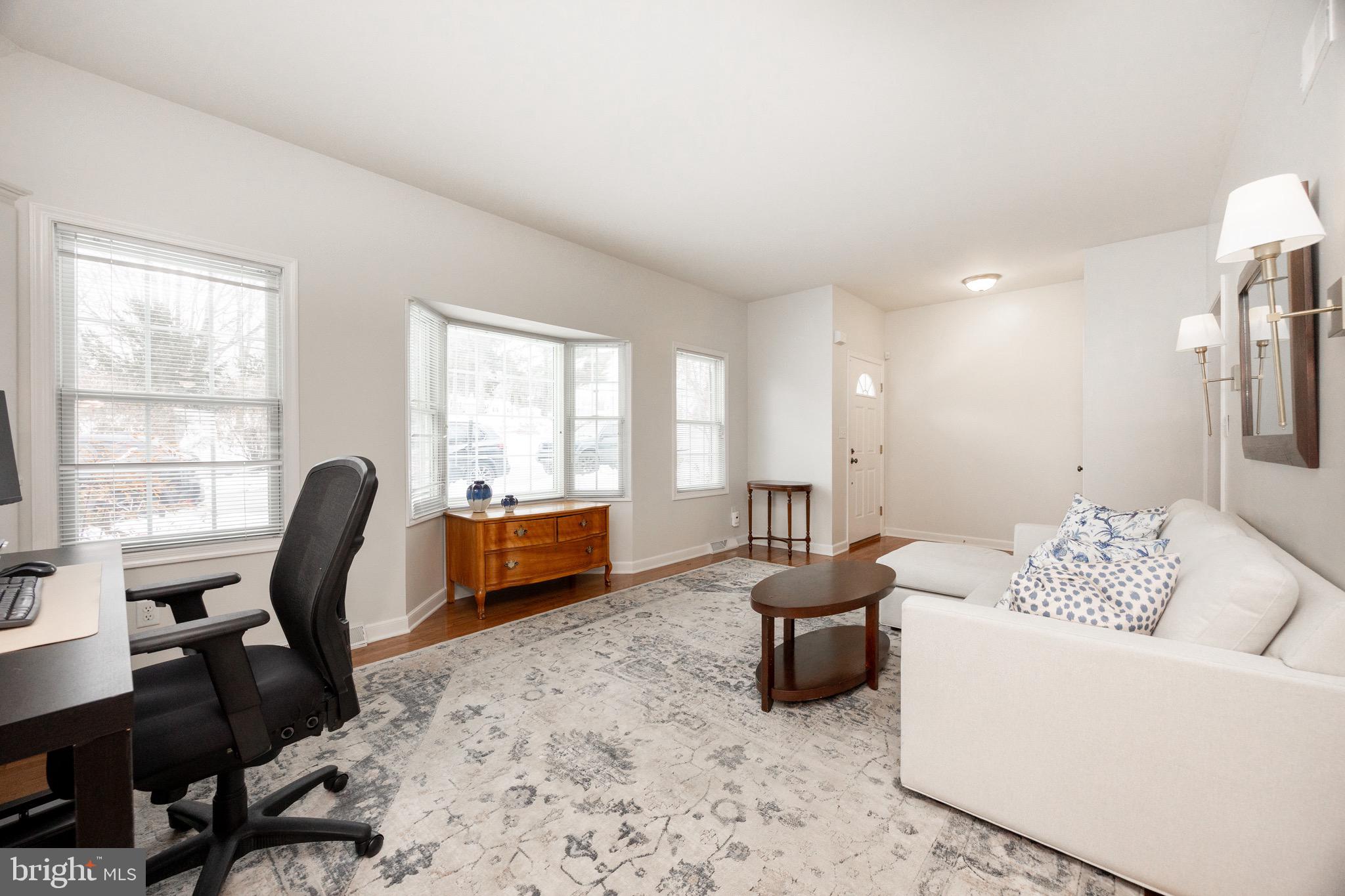 LIBERTY SQUARE - Residential