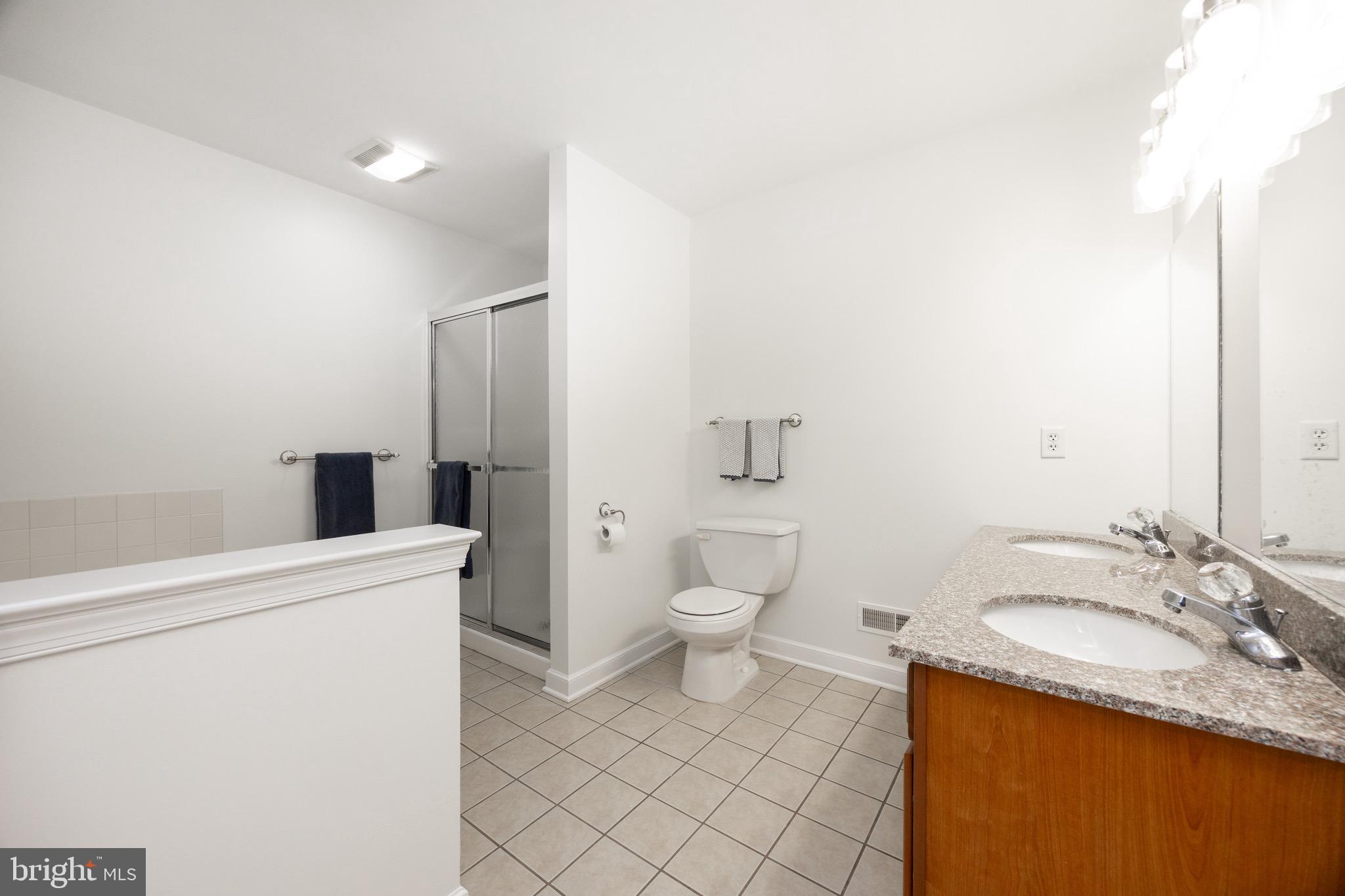 LIBERTY SQUARE - Residential