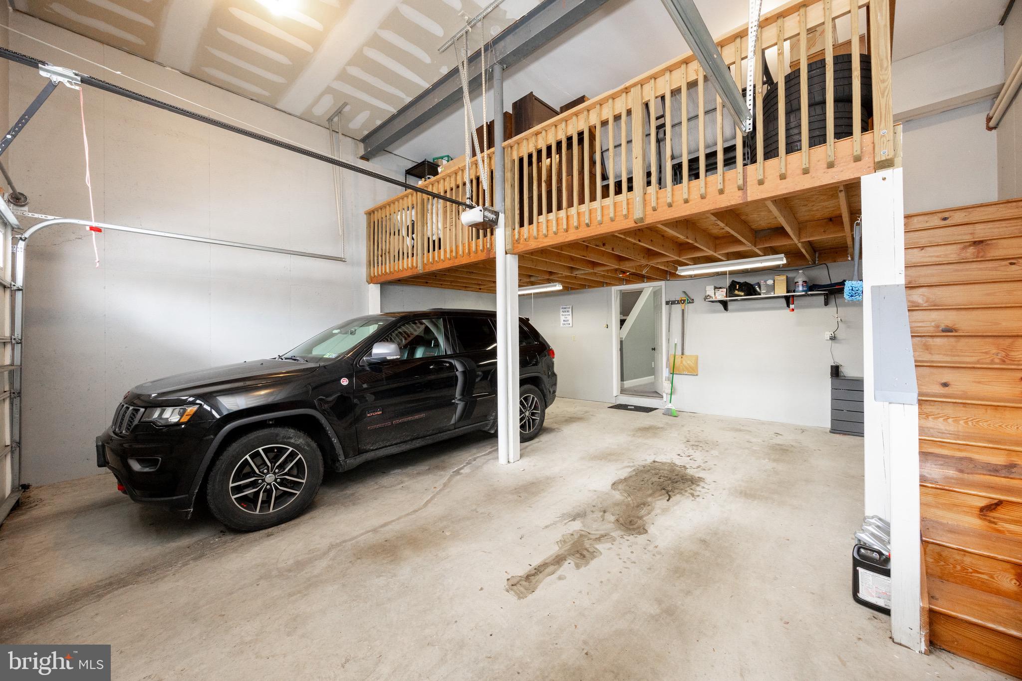 LIBERTY SQUARE - Residential