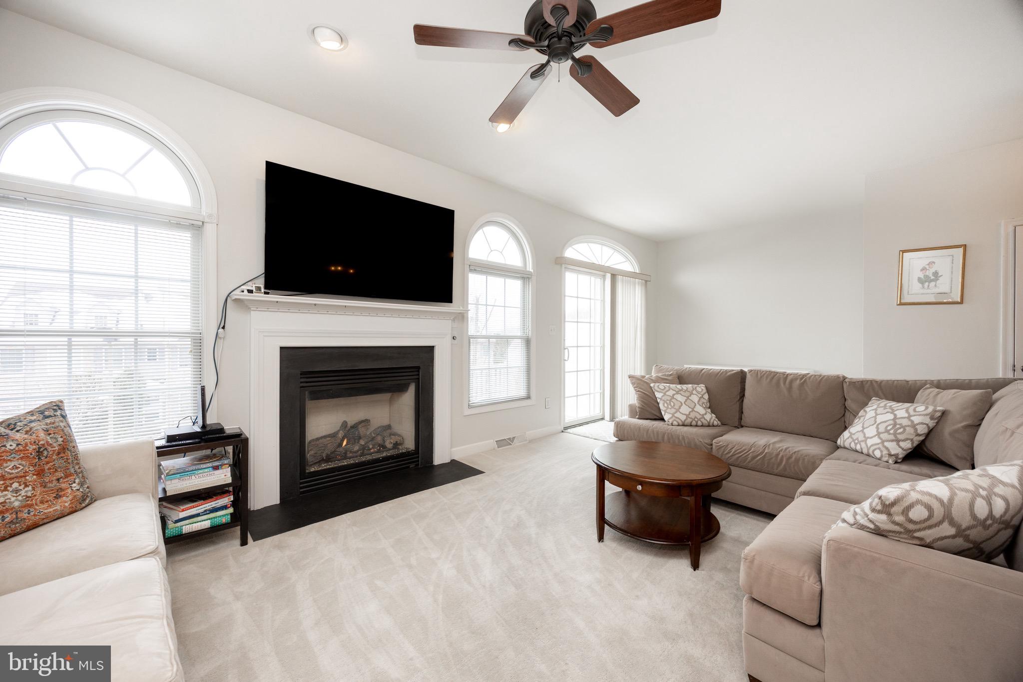 LIBERTY SQUARE - Residential