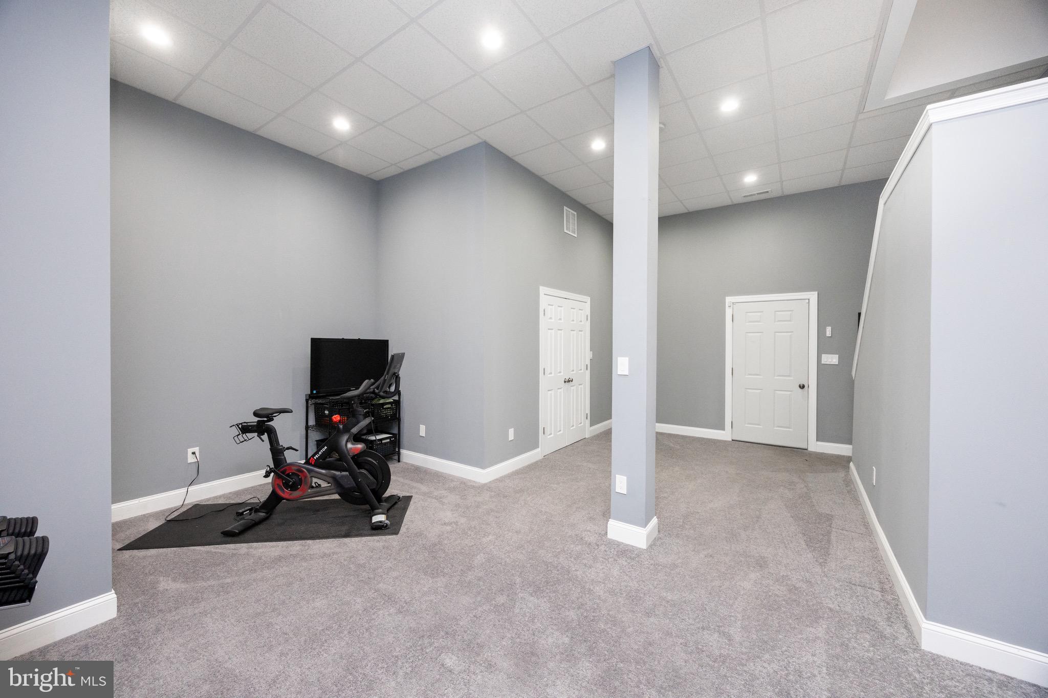 LIBERTY SQUARE - Residential