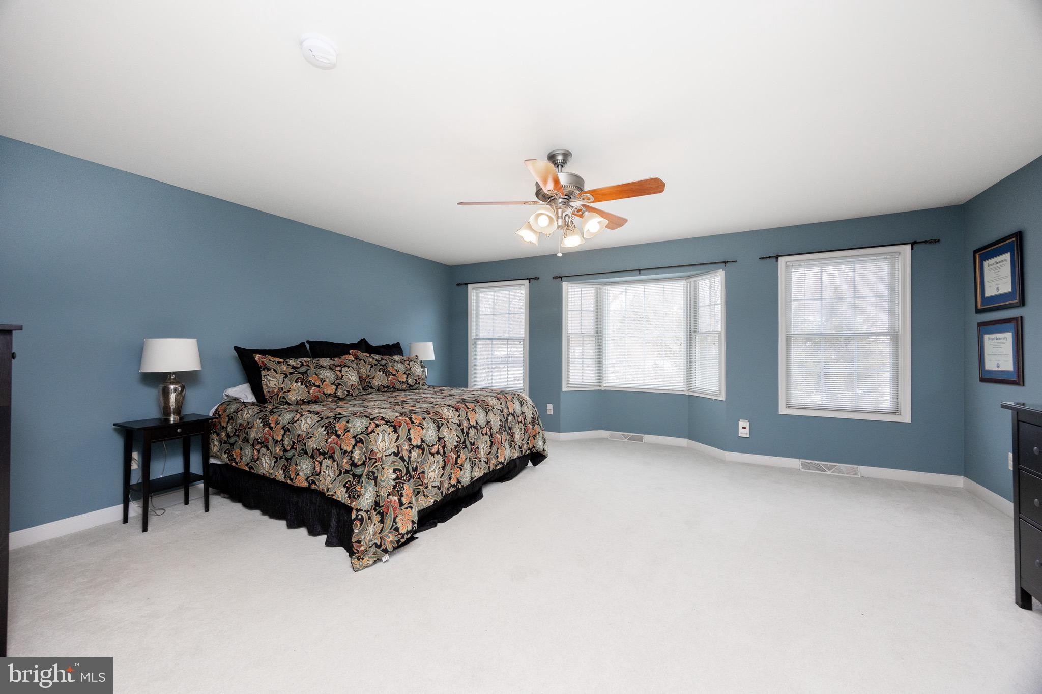 LIBERTY SQUARE - Residential