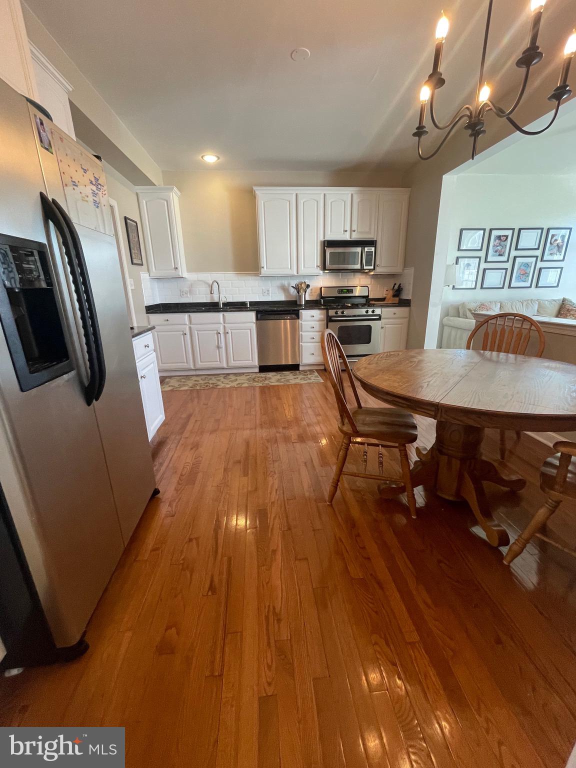 LIBERTY SQUARE - Residential