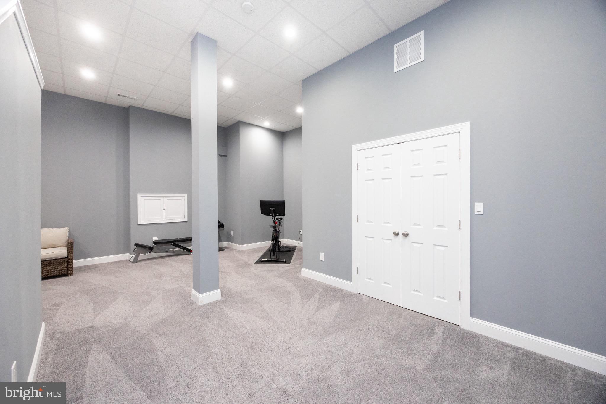 LIBERTY SQUARE - Residential