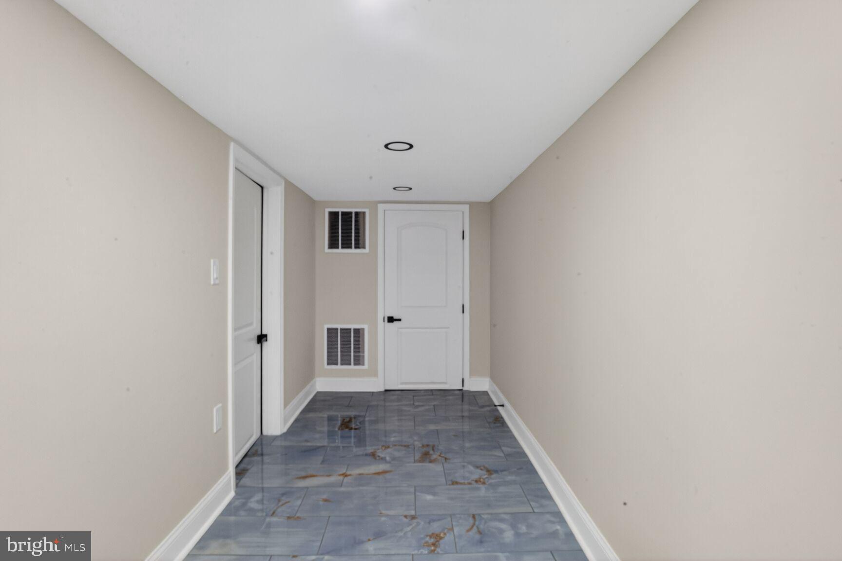 BROOKLYN - Residential