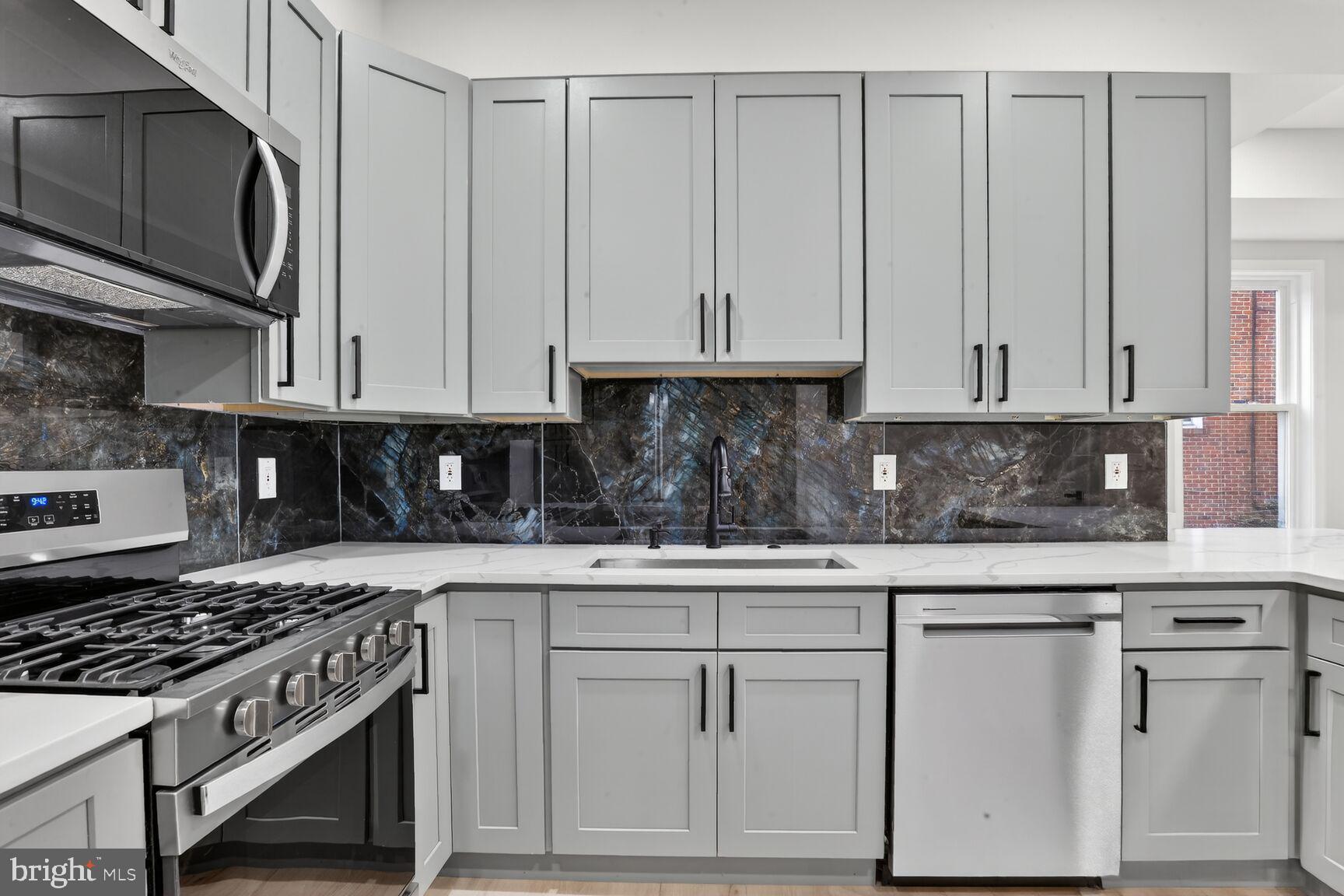 BROOKLYN - Residential