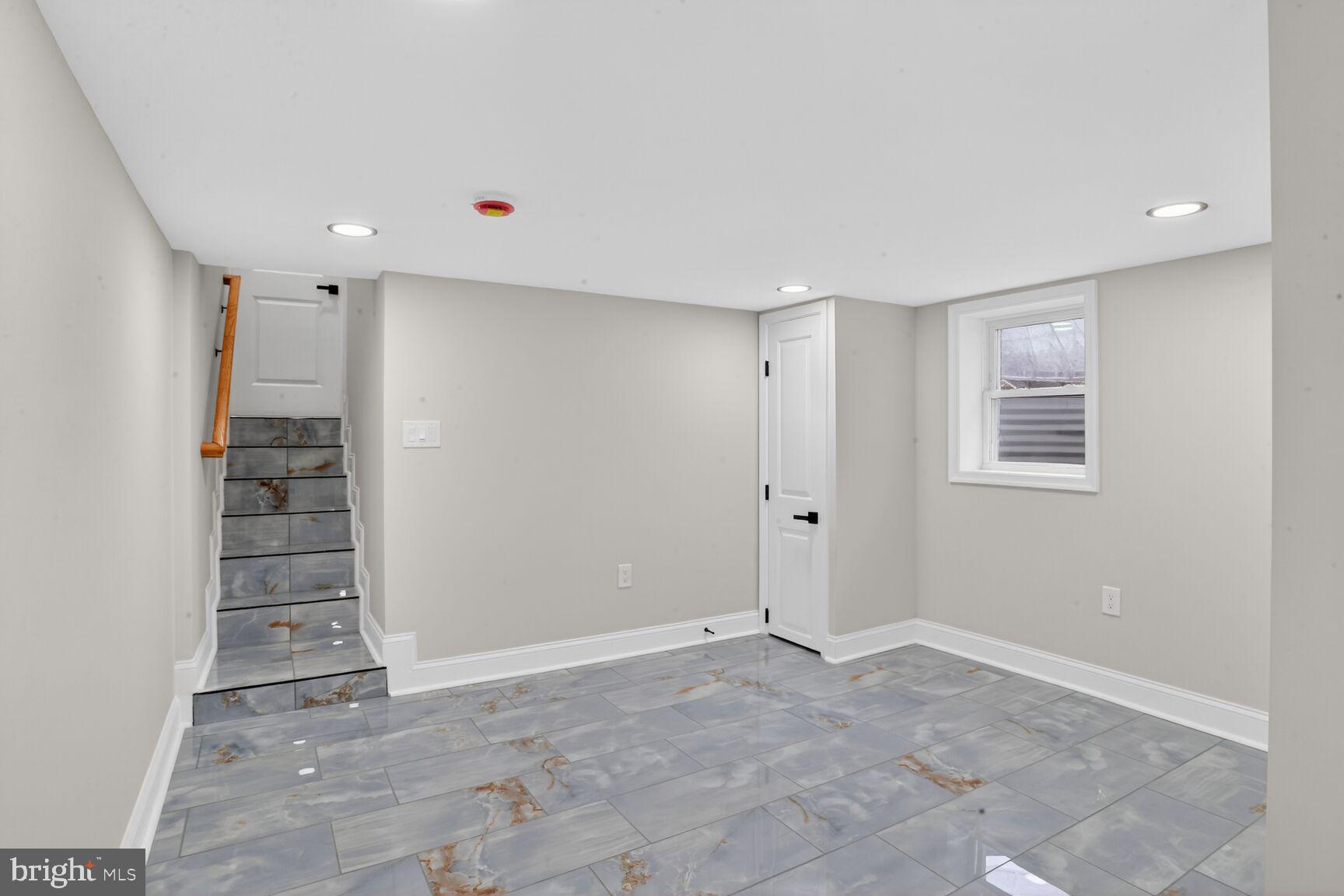 BROOKLYN - Residential