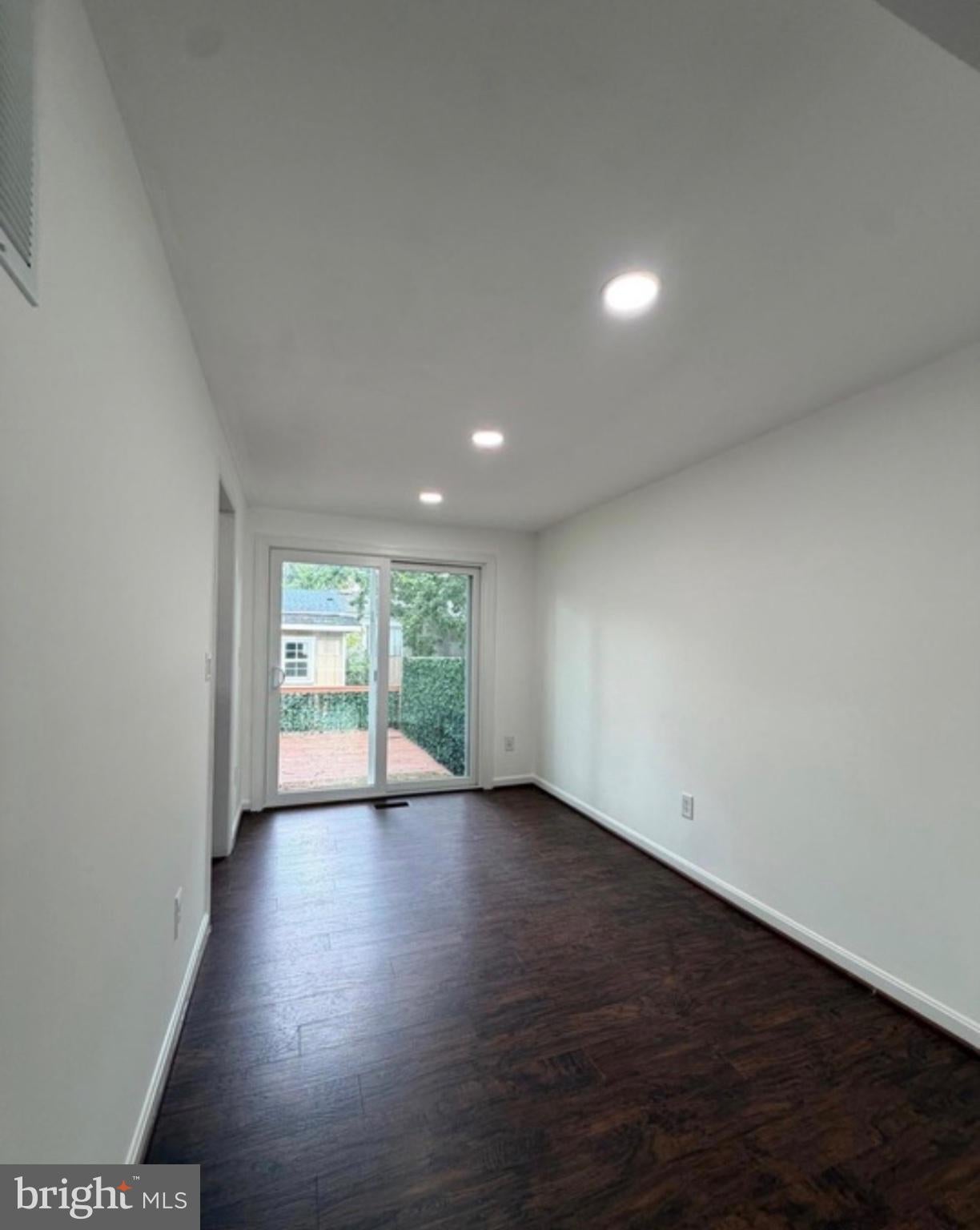 1358 RALEIGH DRIVE