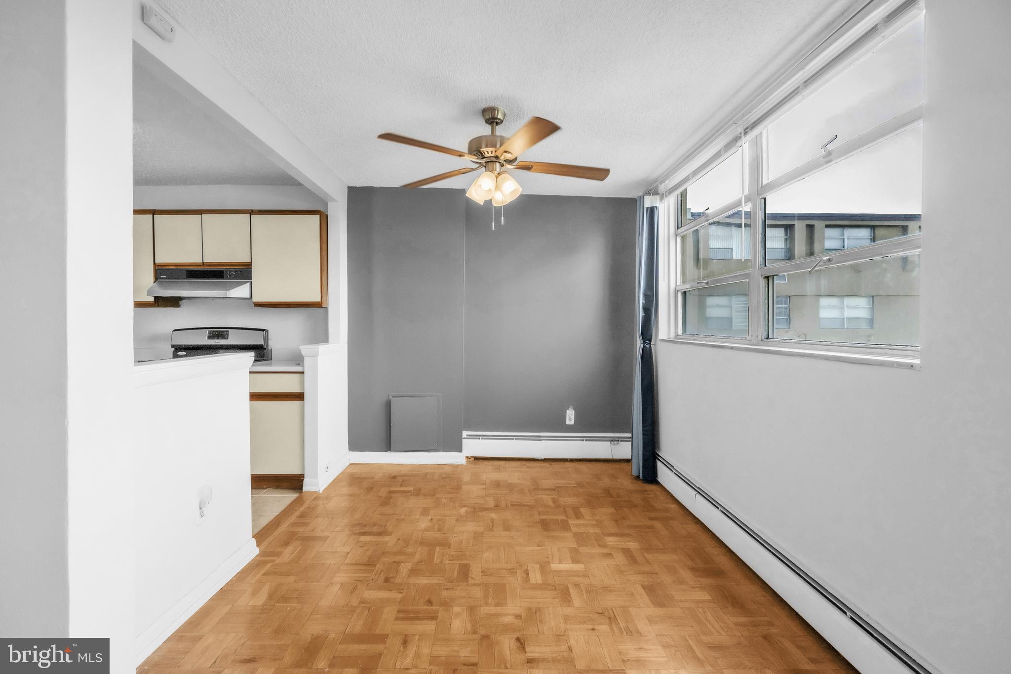 1030 E LANCASTER AVENUE 904