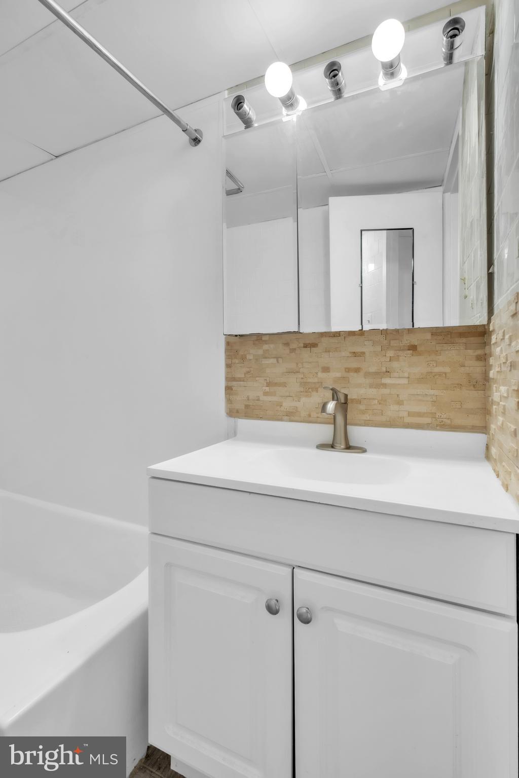 RADNOR HOUSE - Residential