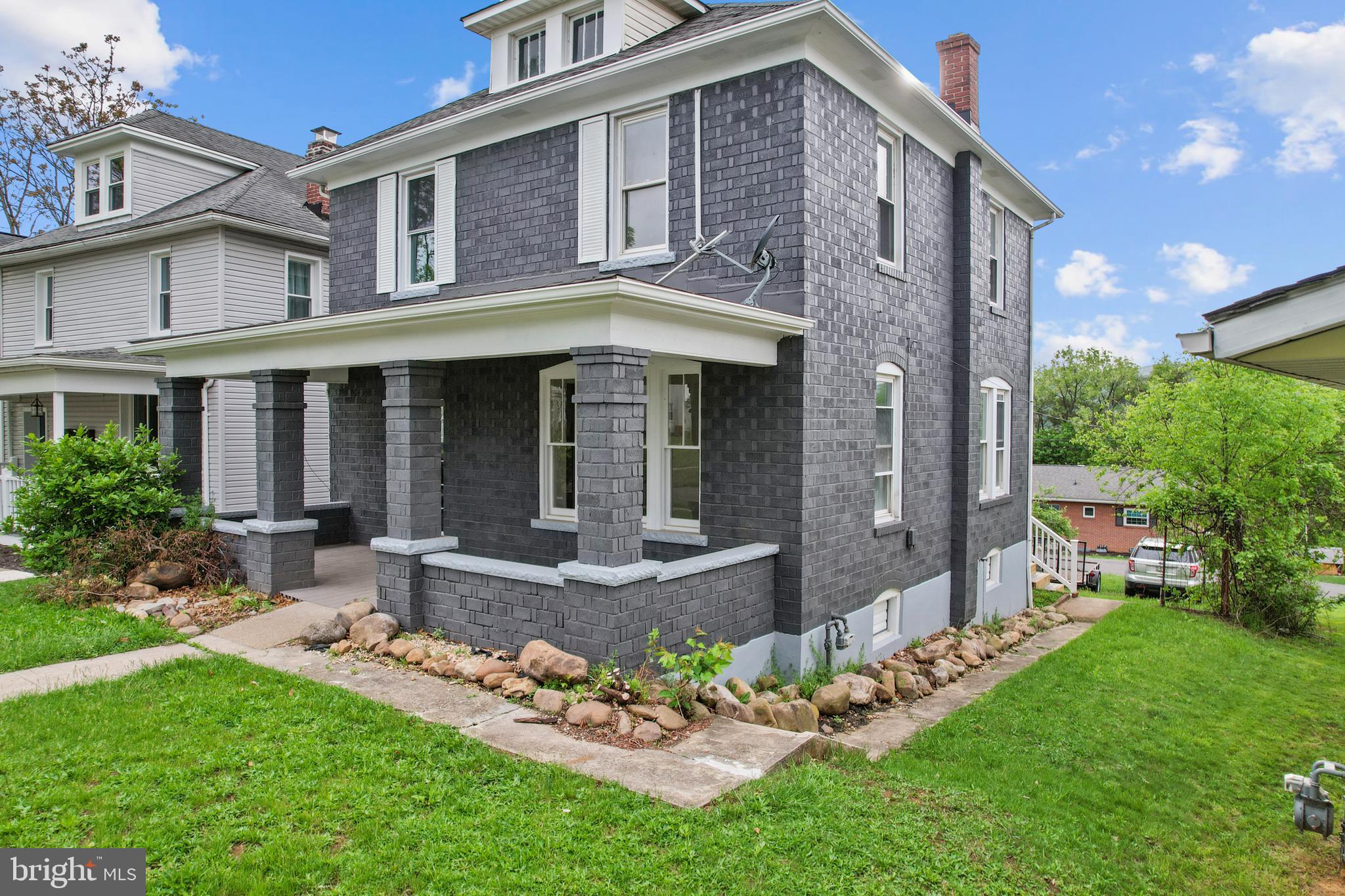 SOUTH END - Residential