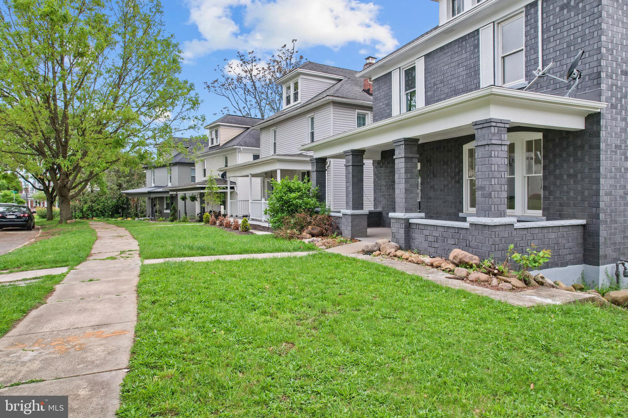 SOUTH END - Residential