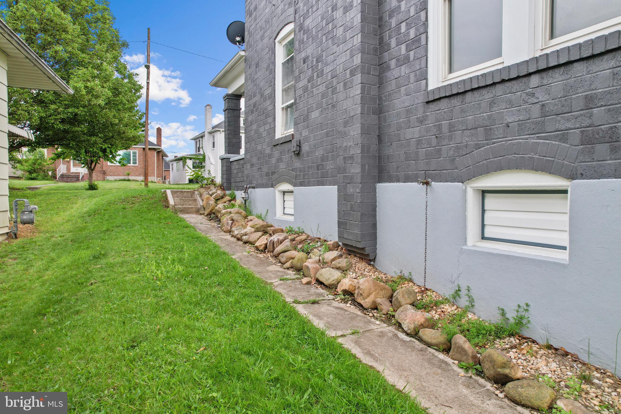 SOUTH END - Residential