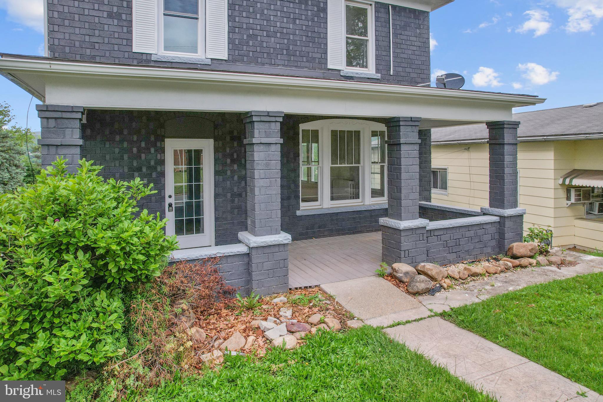 707 HILL TOP DRIVE