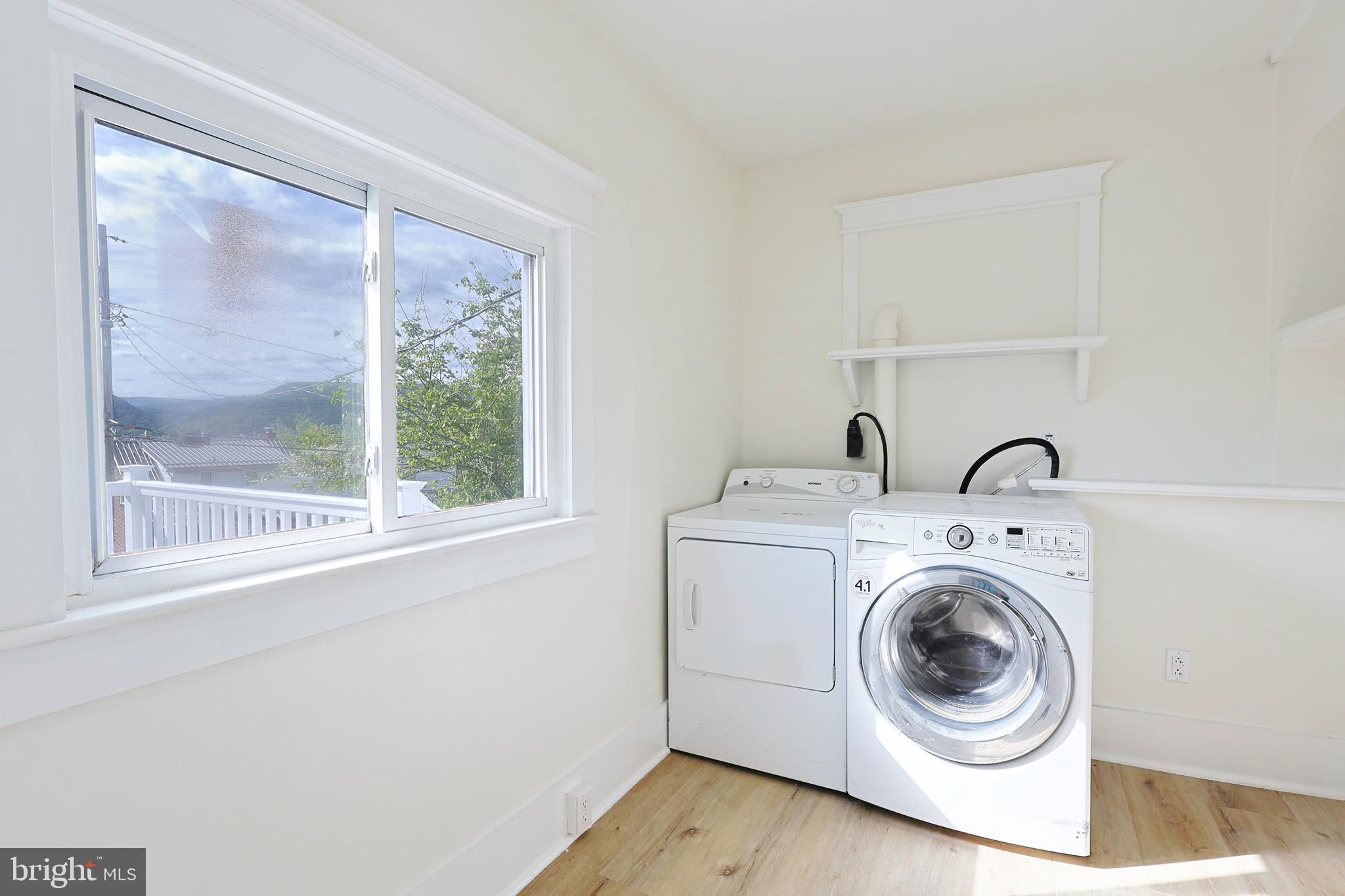 SOUTH END - Residential