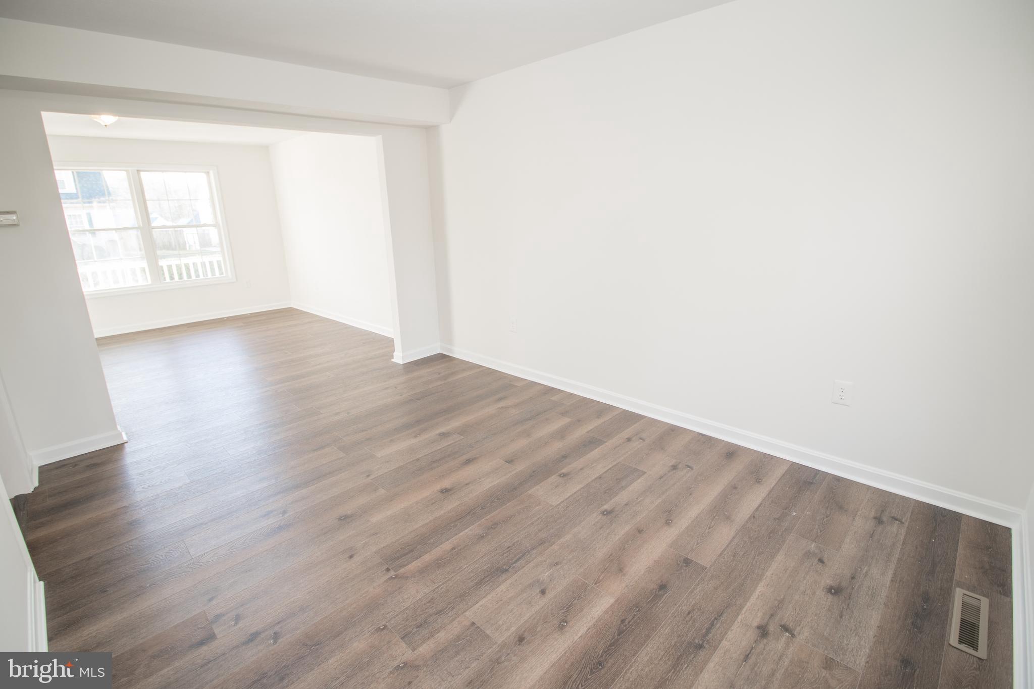 EMERALD HILLS ESTATES - Residential Lease