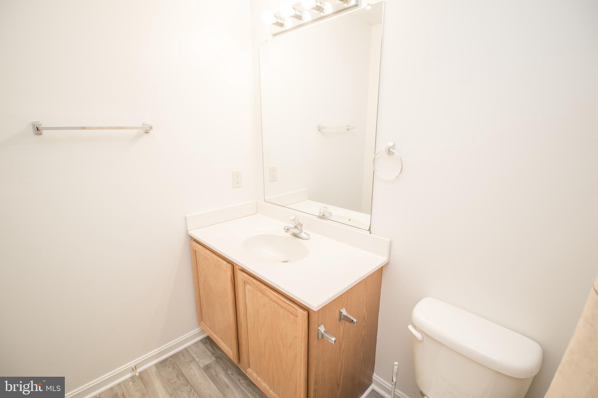 EMERALD HILLS ESTATES - Residential Lease