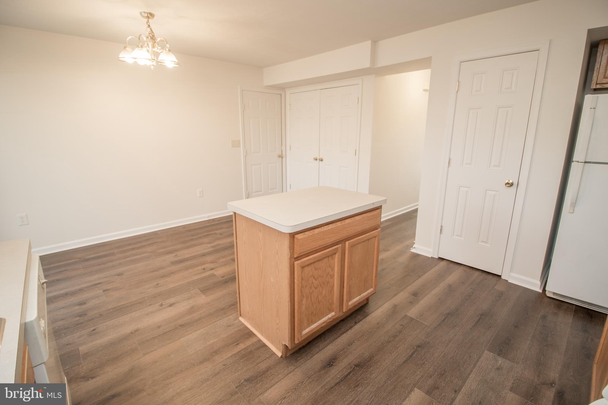 EMERALD HILLS ESTATES - Residential Lease