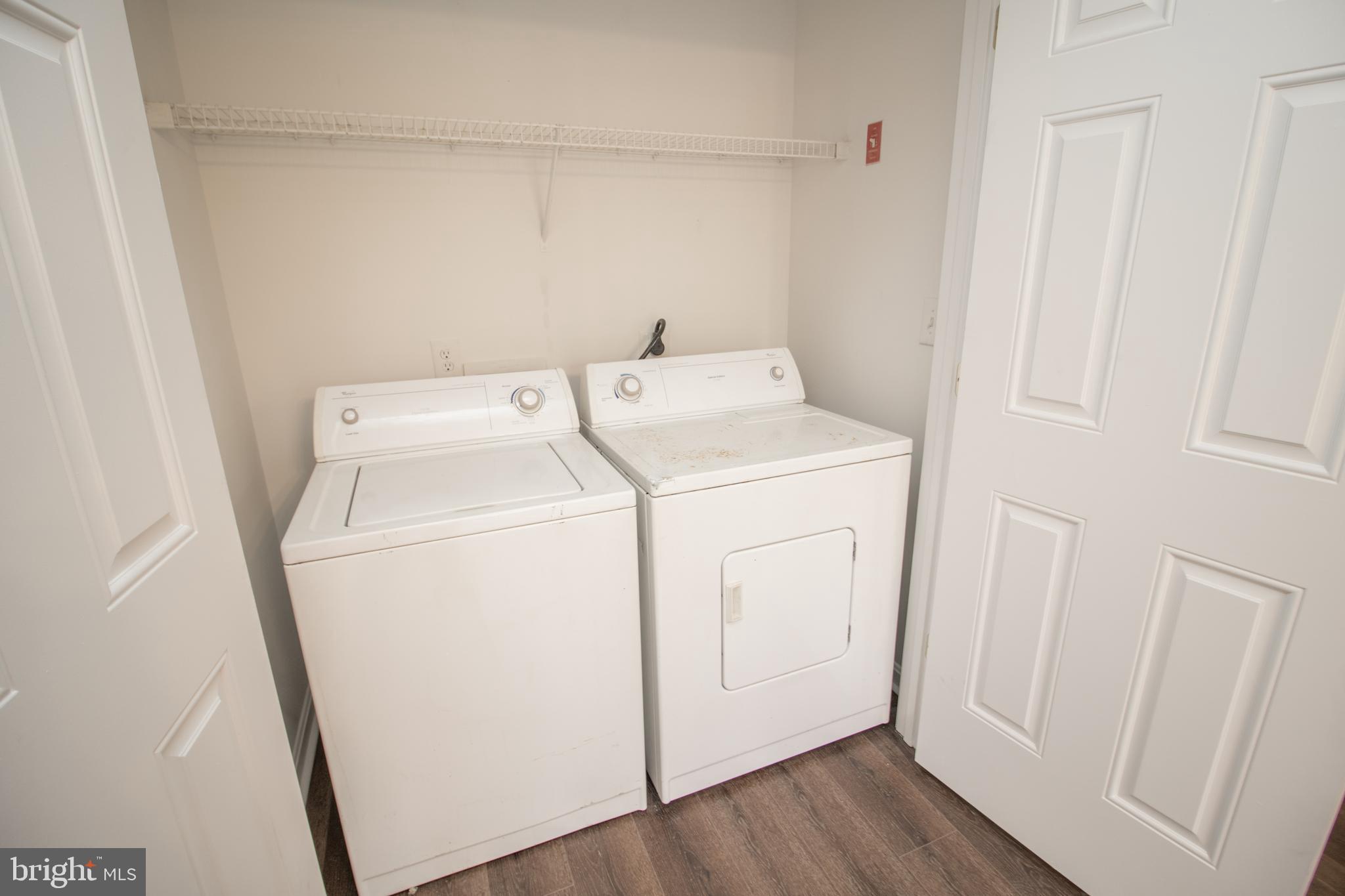 EMERALD HILLS ESTATES - Residential Lease