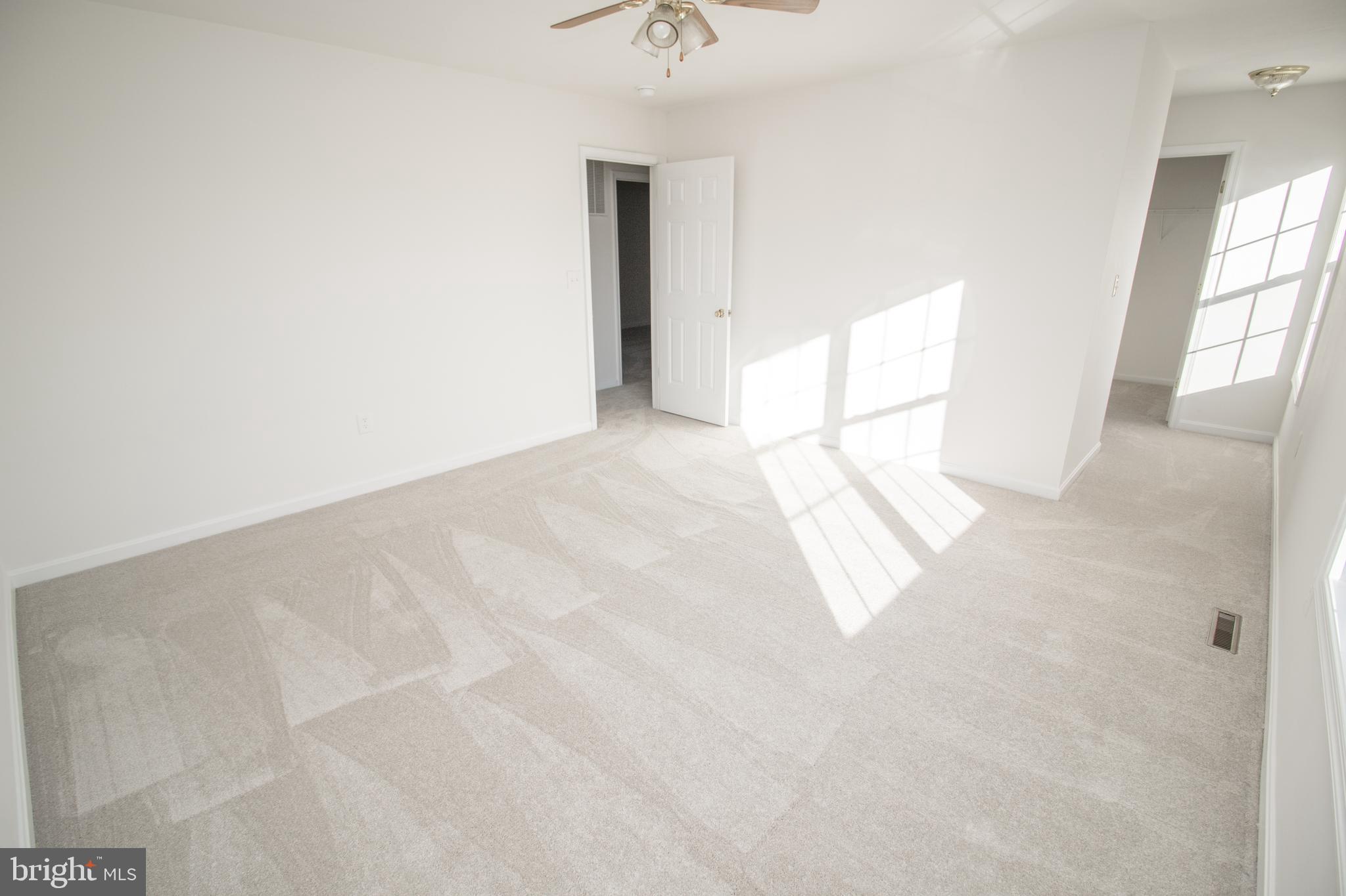 EMERALD HILLS ESTATES - Residential Lease