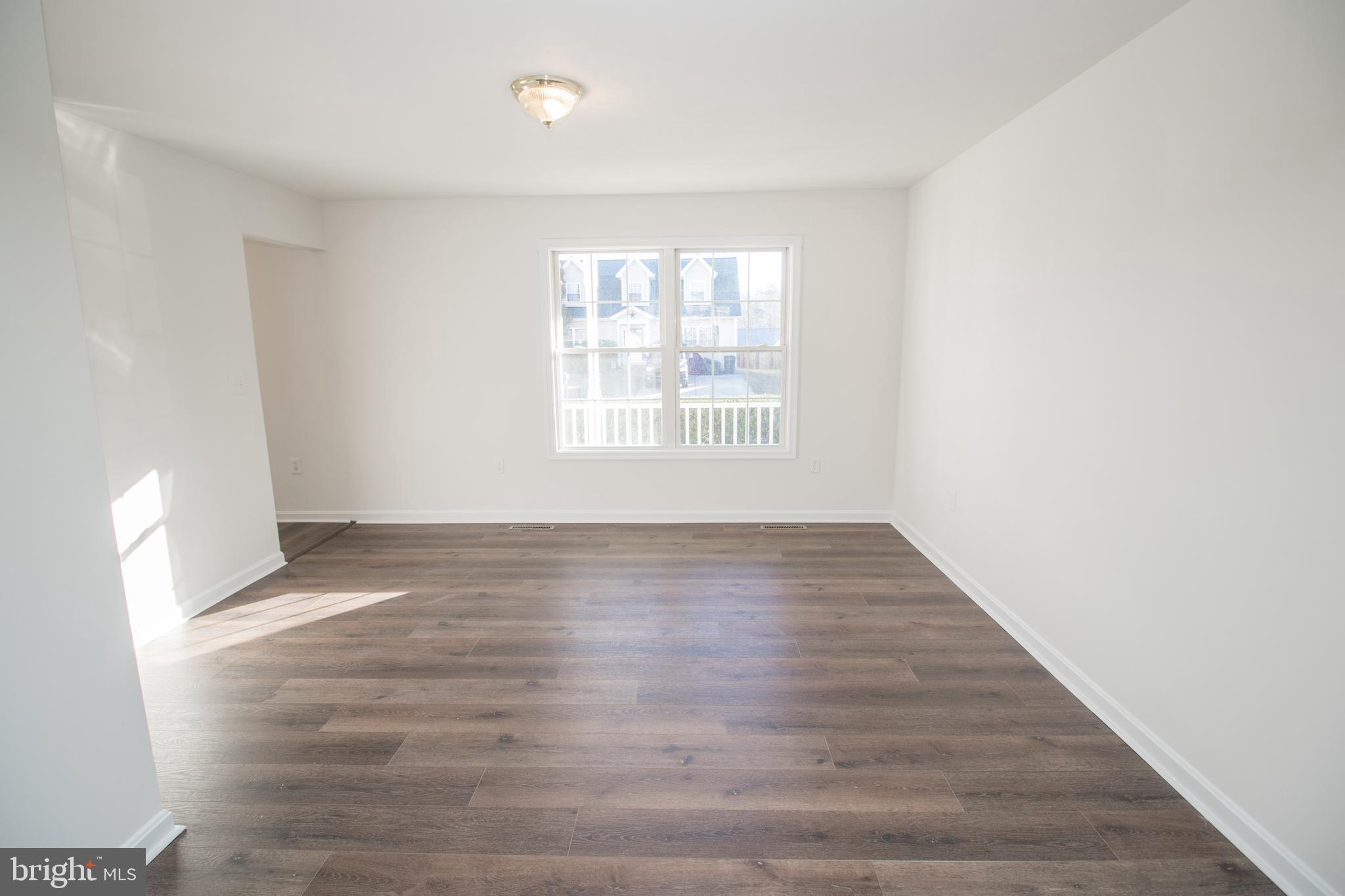 EMERALD HILLS ESTATES - Residential Lease