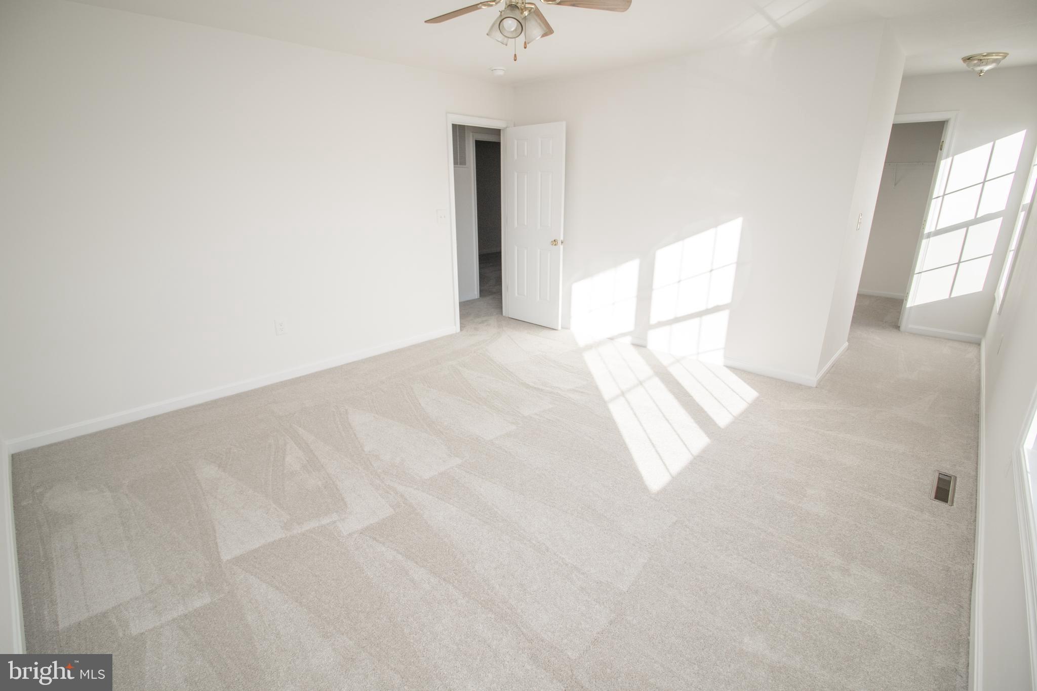 EMERALD HILLS ESTATES - Residential Lease