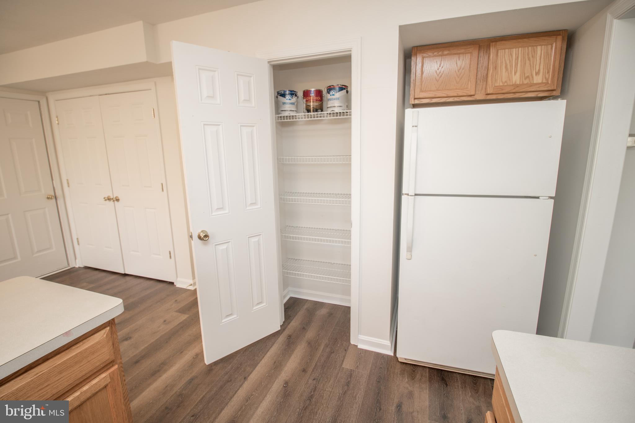 EMERALD HILLS ESTATES - Residential Lease