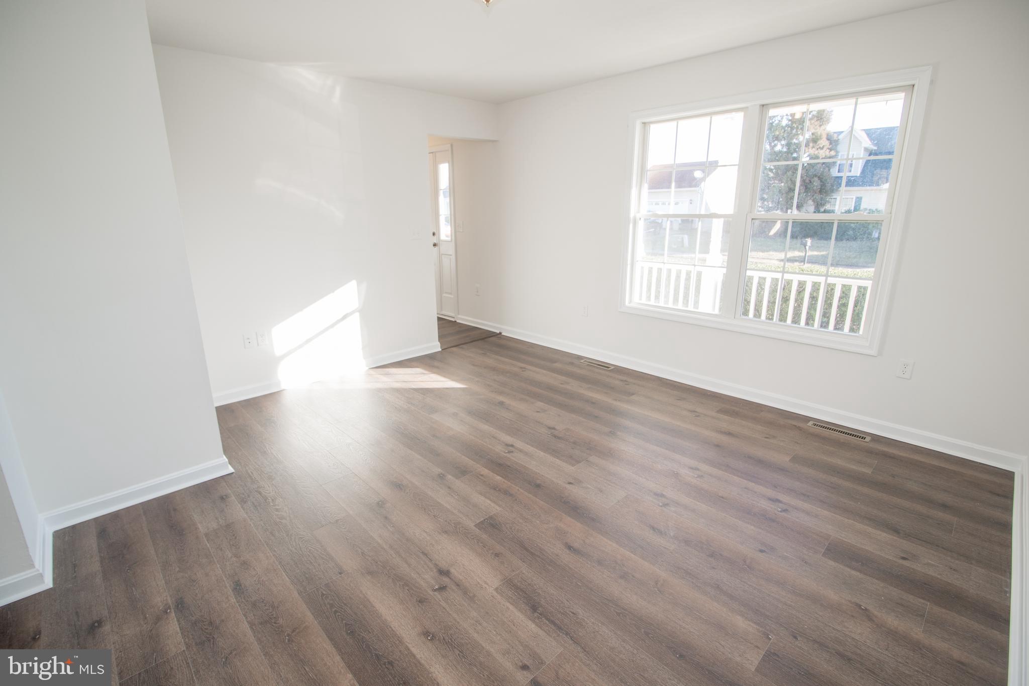 EMERALD HILLS ESTATES - Residential Lease