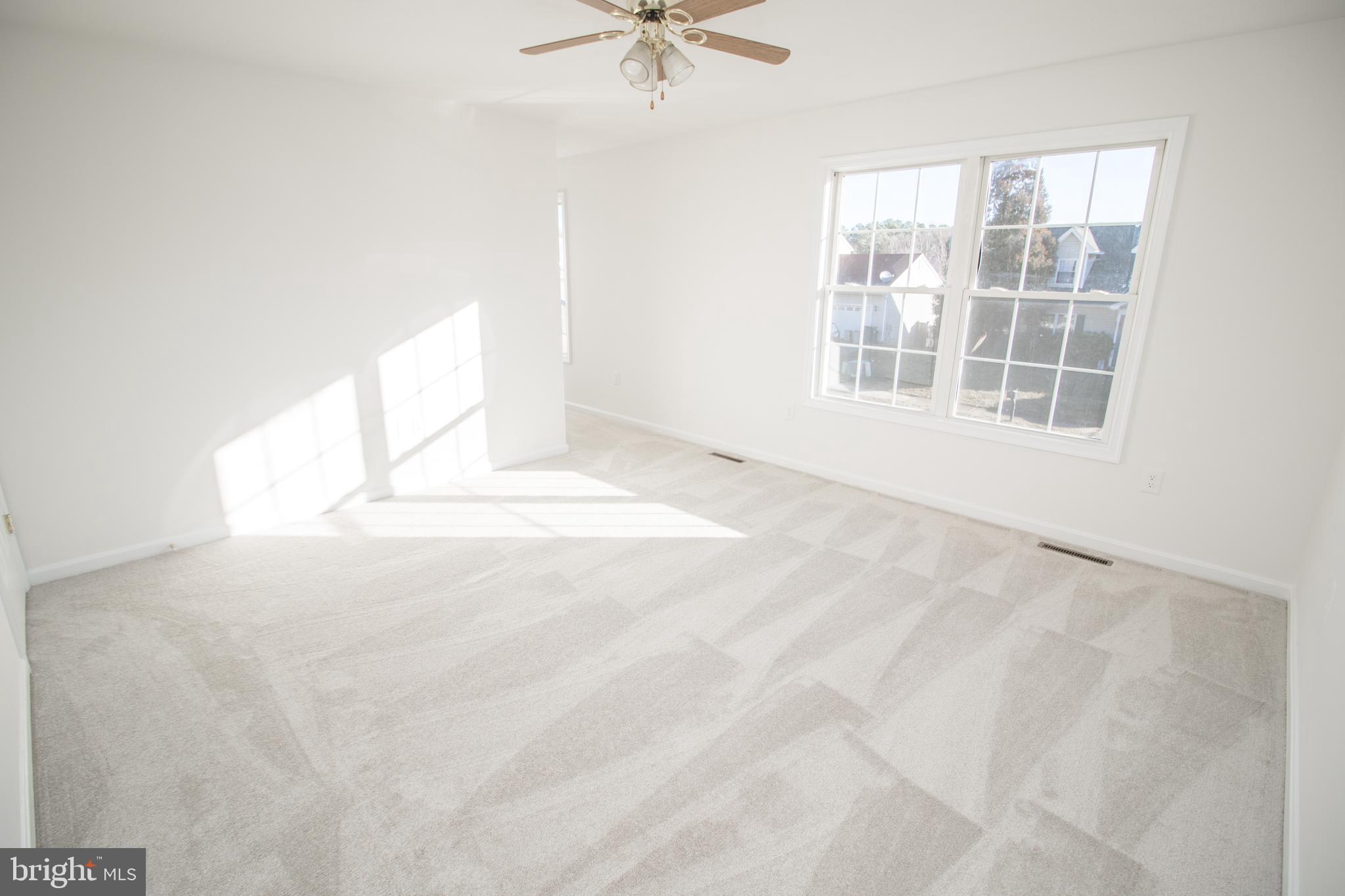 EMERALD HILLS ESTATES - Residential Lease