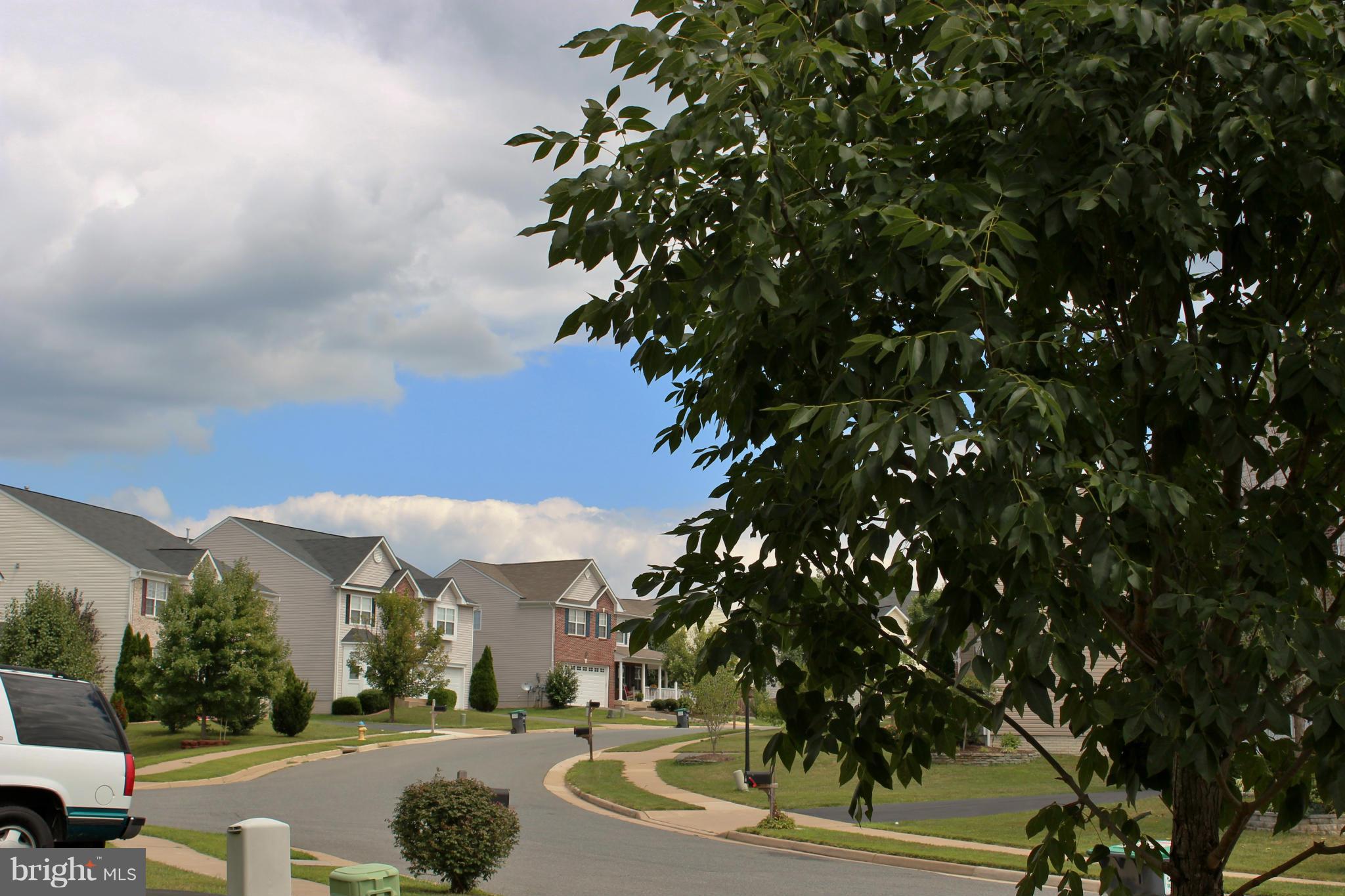 ENGLAND RUN NORTH - Residential Lease