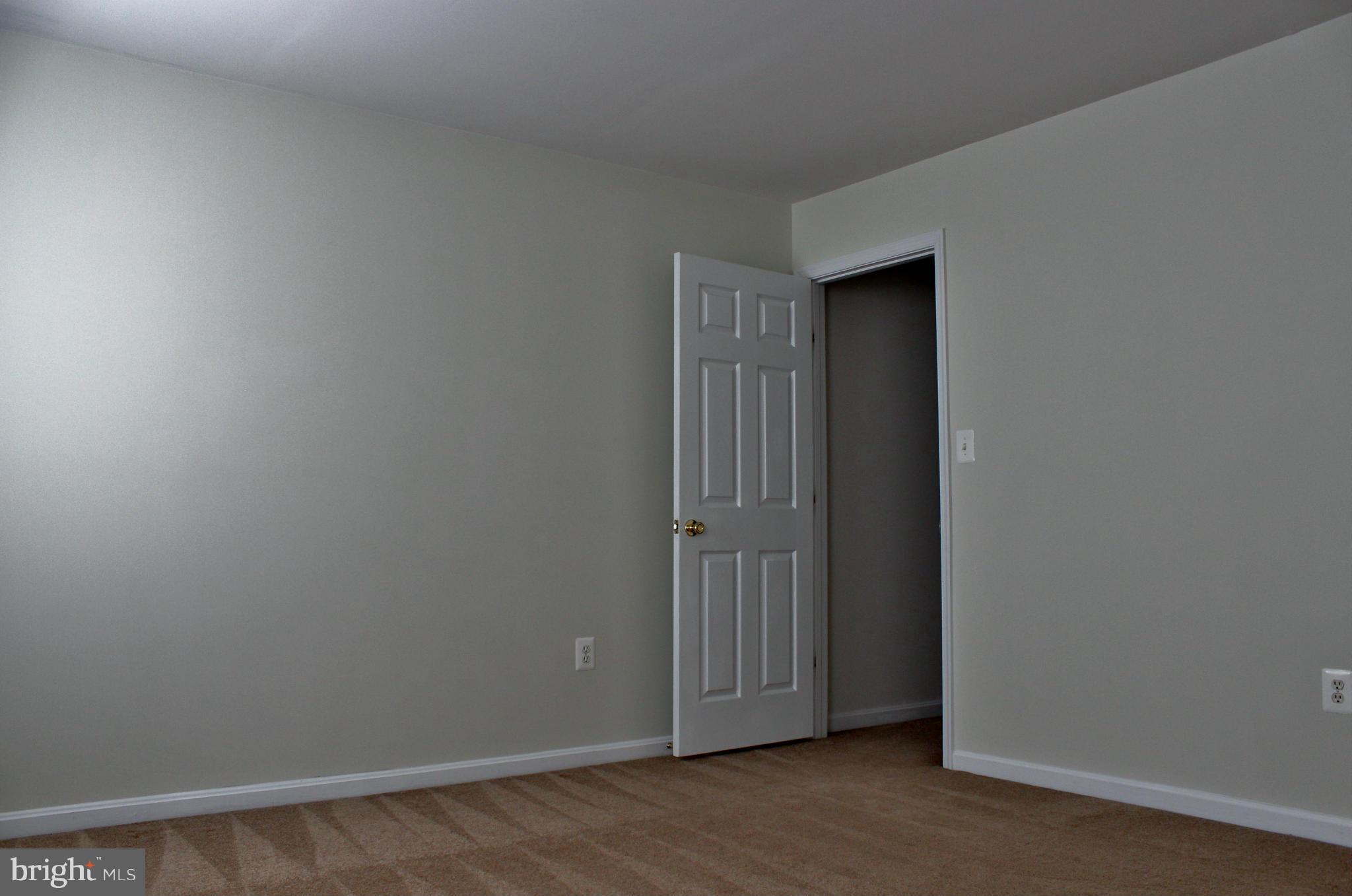 ENGLAND RUN NORTH - Residential Lease