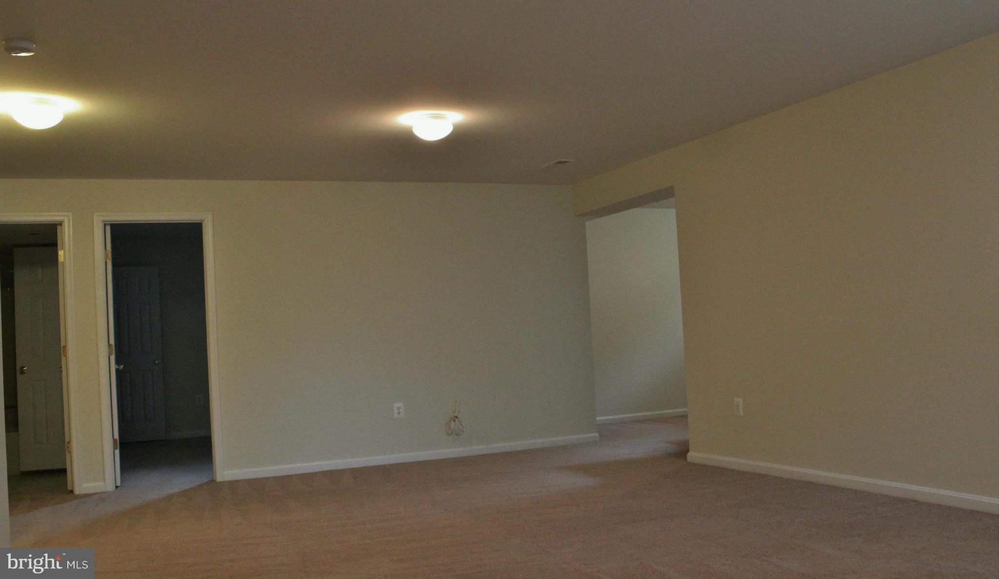 ENGLAND RUN NORTH - Residential Lease