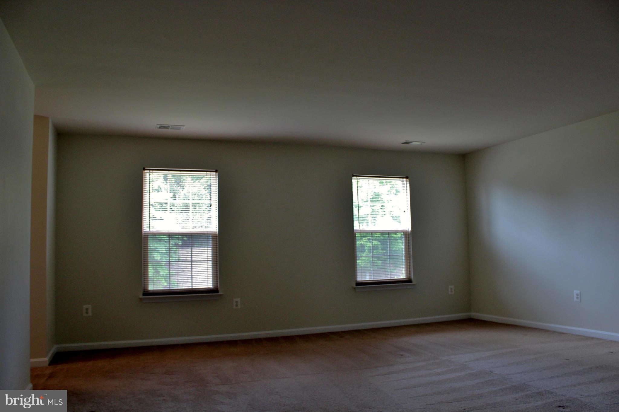 ENGLAND RUN NORTH - Residential Lease