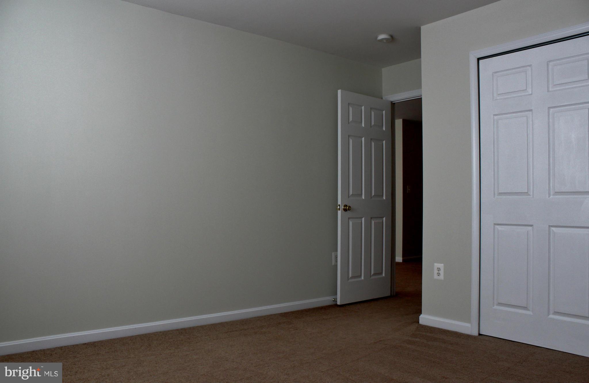 ENGLAND RUN NORTH - Residential Lease