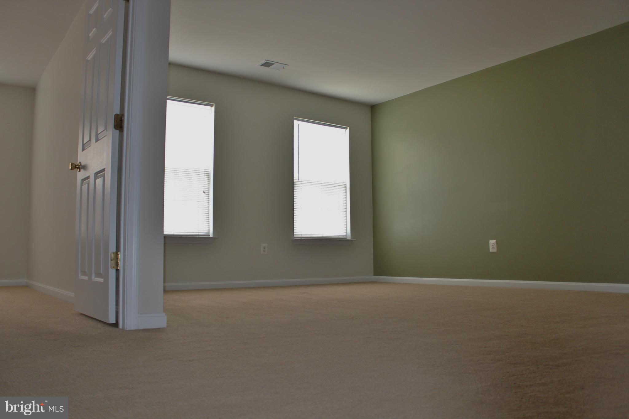 ENGLAND RUN NORTH - Residential Lease