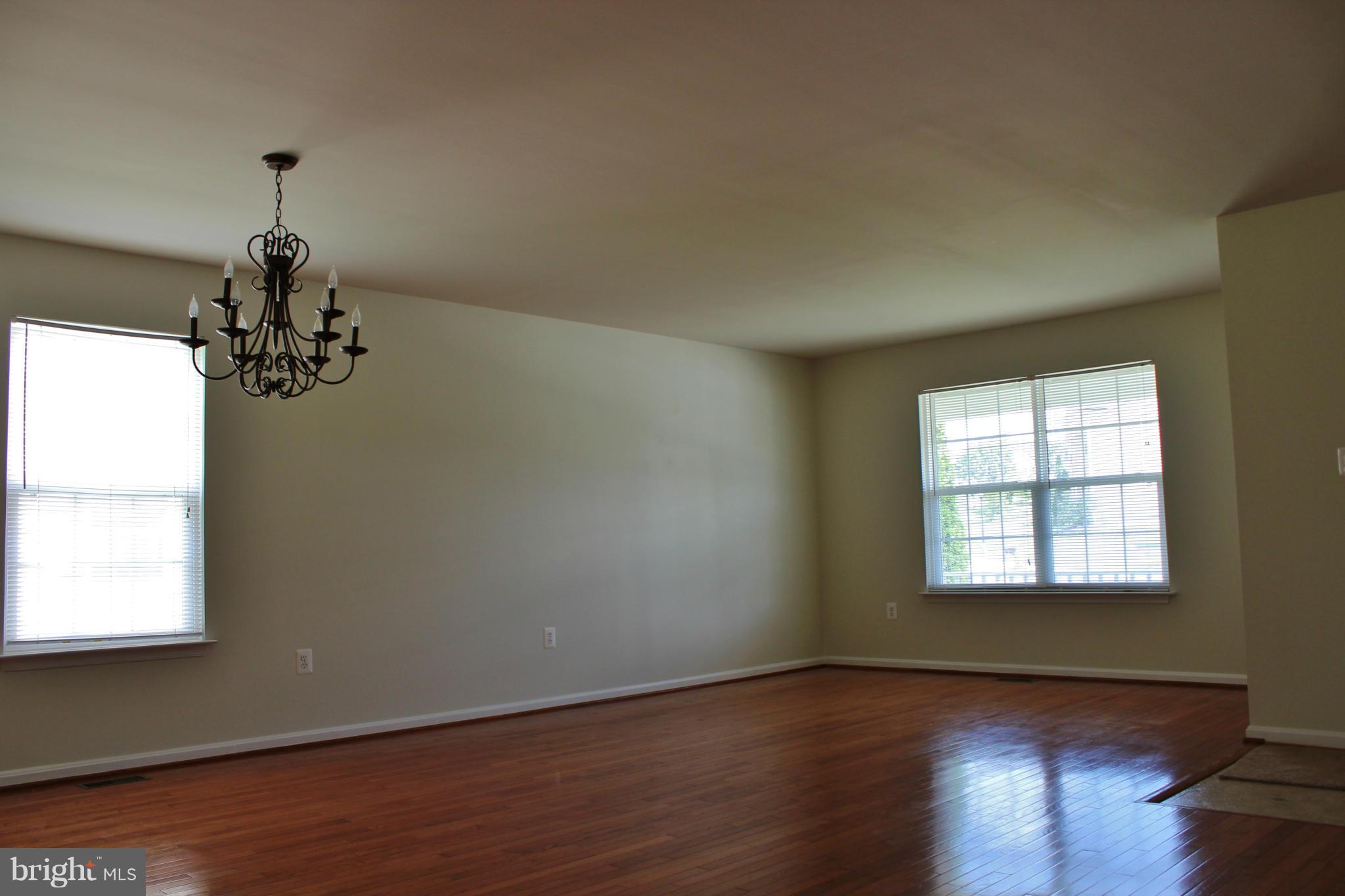 ENGLAND RUN NORTH - Residential Lease