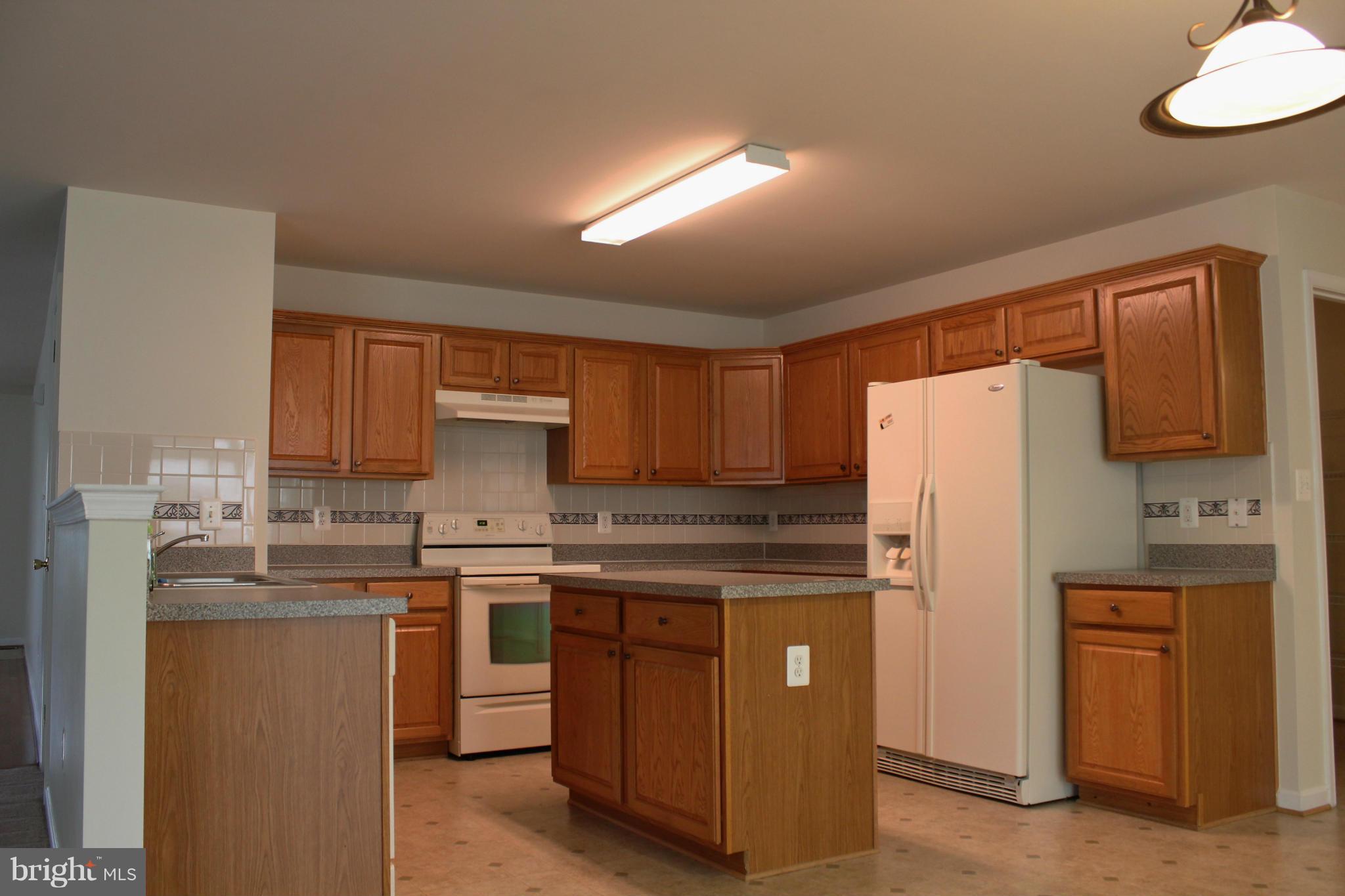 ENGLAND RUN NORTH - Residential Lease