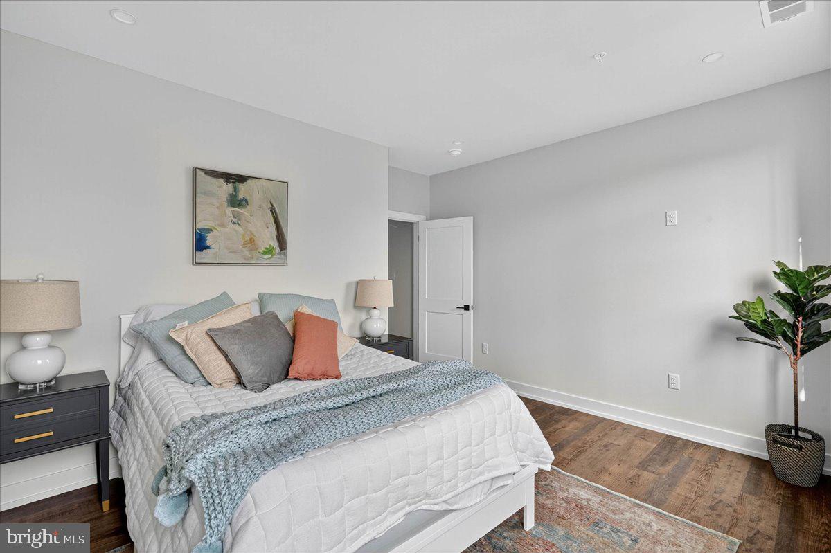 LEDERACH VILLAGE - Residential Lease