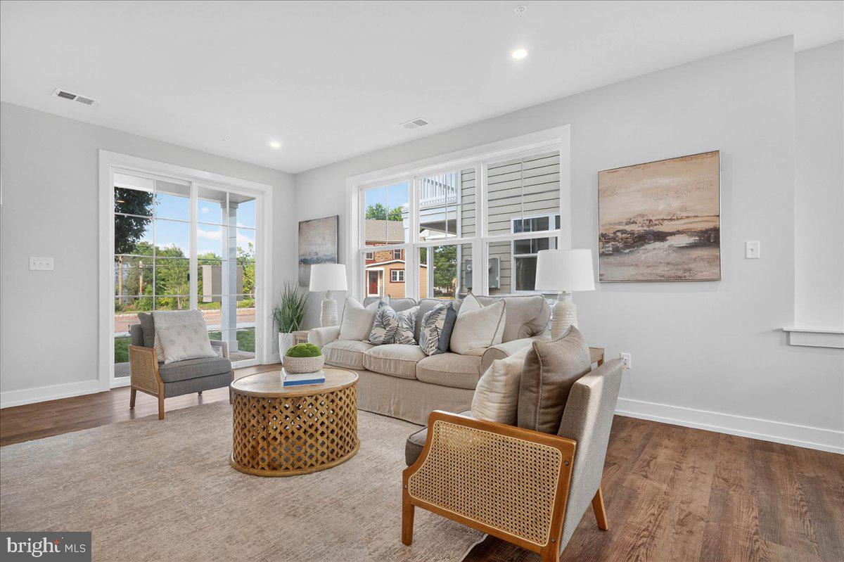 LEDERACH VILLAGE - Residential Lease