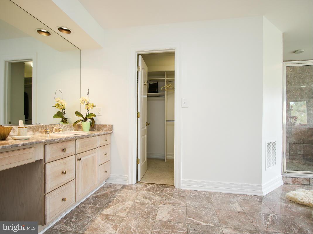 POTOMAC RANCH - Residential