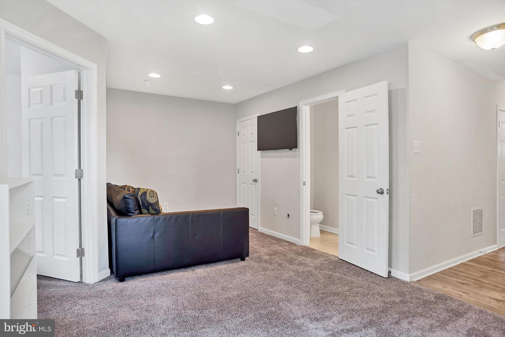 SMITH HOME FARM - Residential Lease