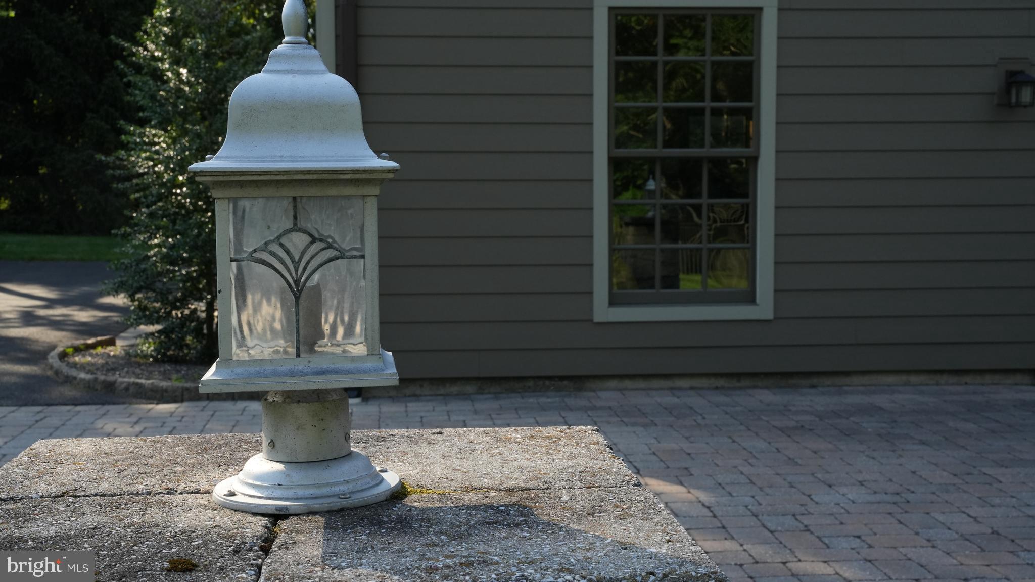 MEETINGHOUSE VIL - Residential