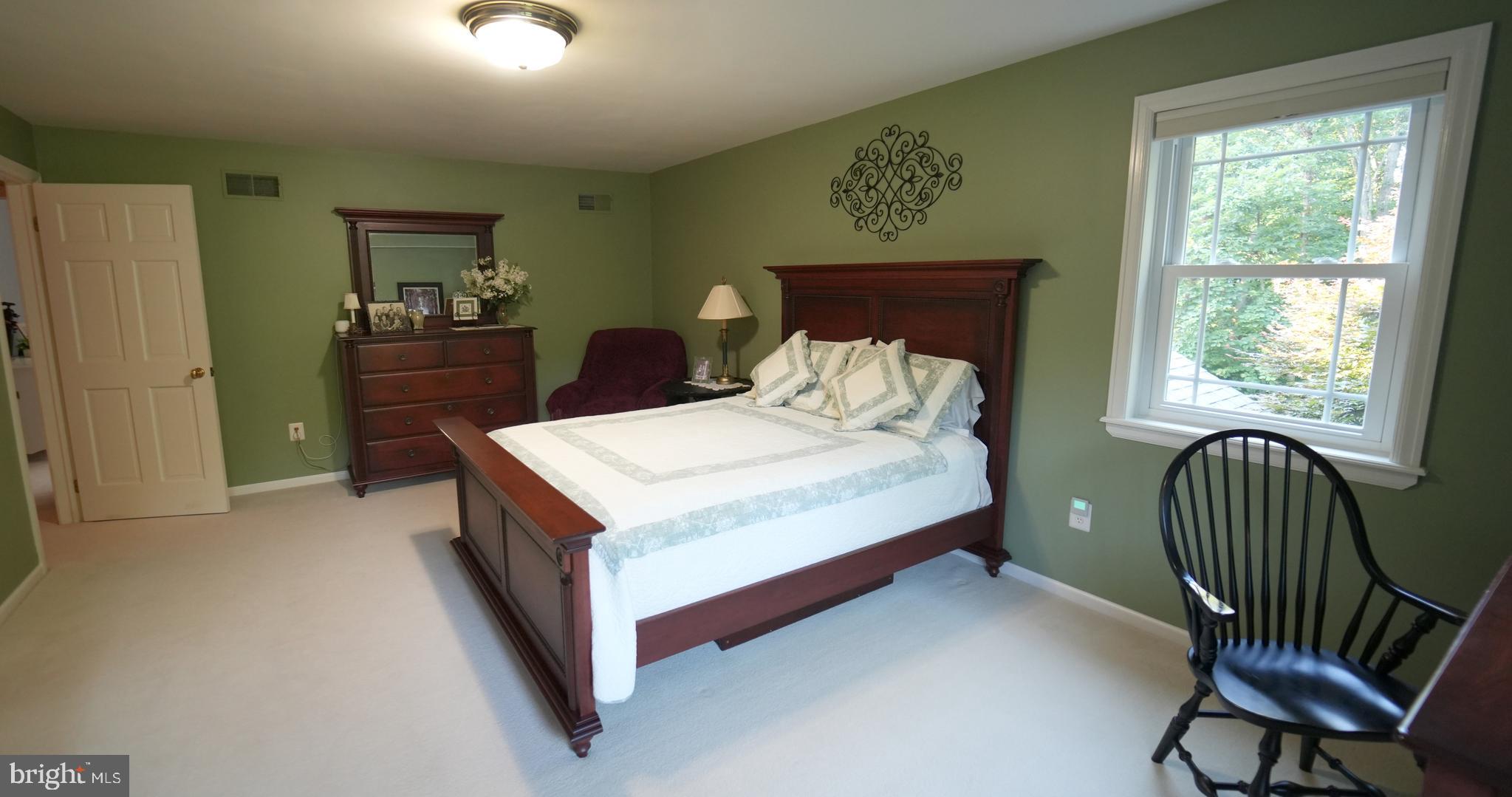 MEETINGHOUSE VIL - Residential