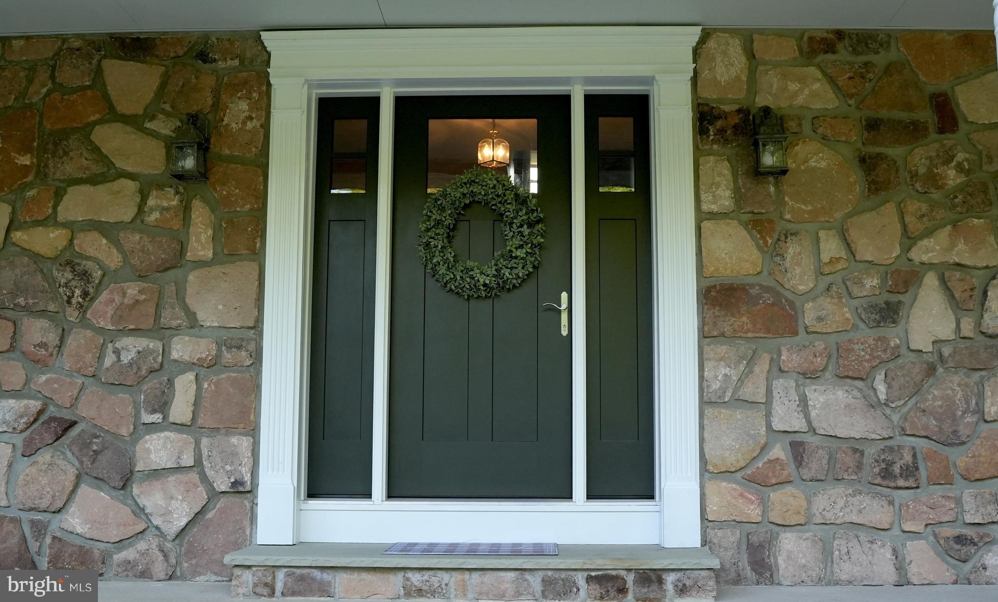 MEETINGHOUSE VIL - Residential